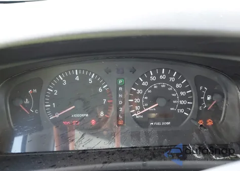 1998 Toyota Sienna Le from USA, damaged, VIN 4T3ZF13C2WU083596